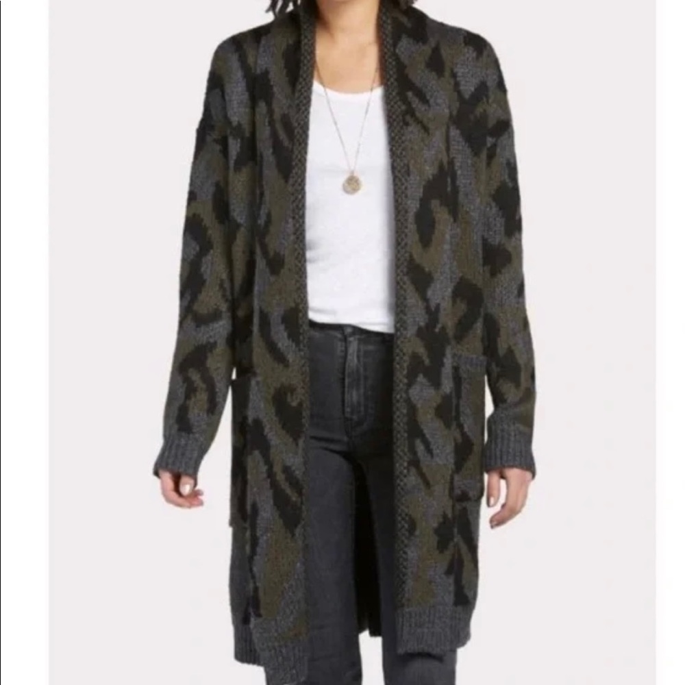John + Jenn Cardigan Camo Sweater
Size S